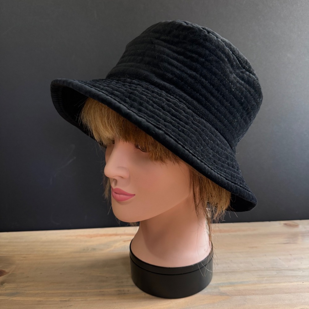Vintage 90s black velvet ribbed bucket hat 90s goth funky New York street style
